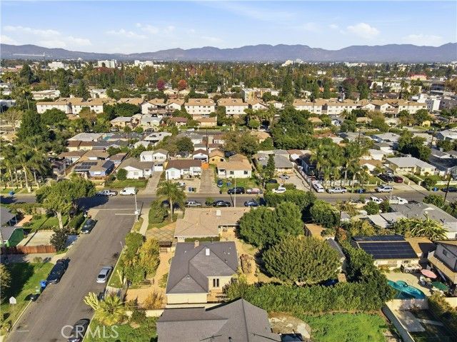 6268 Norwich Avenue, Van Nuys (los Angeles), CA 91411