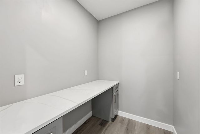 287 Whitney Ave, Holyoke, MA 01040