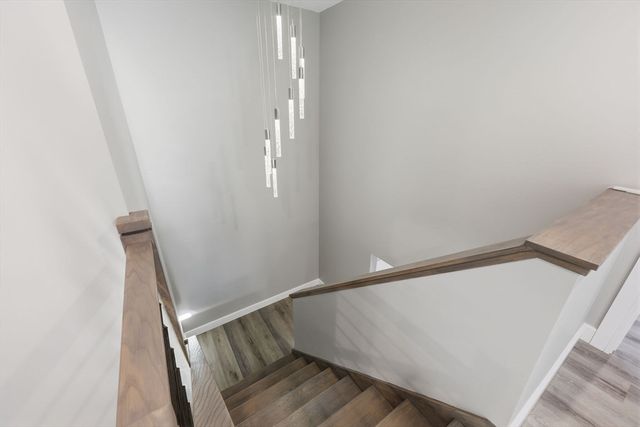 287 Whitney Ave, Holyoke, MA 01040