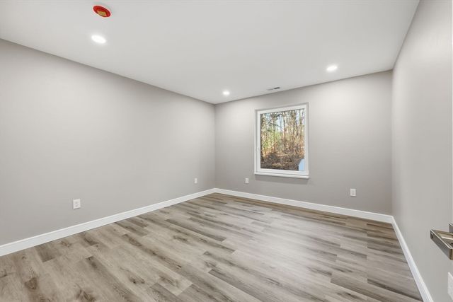 287 Whitney Ave, Holyoke, MA 01040