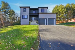 287 Whitney Ave, Holyoke, MA 01040