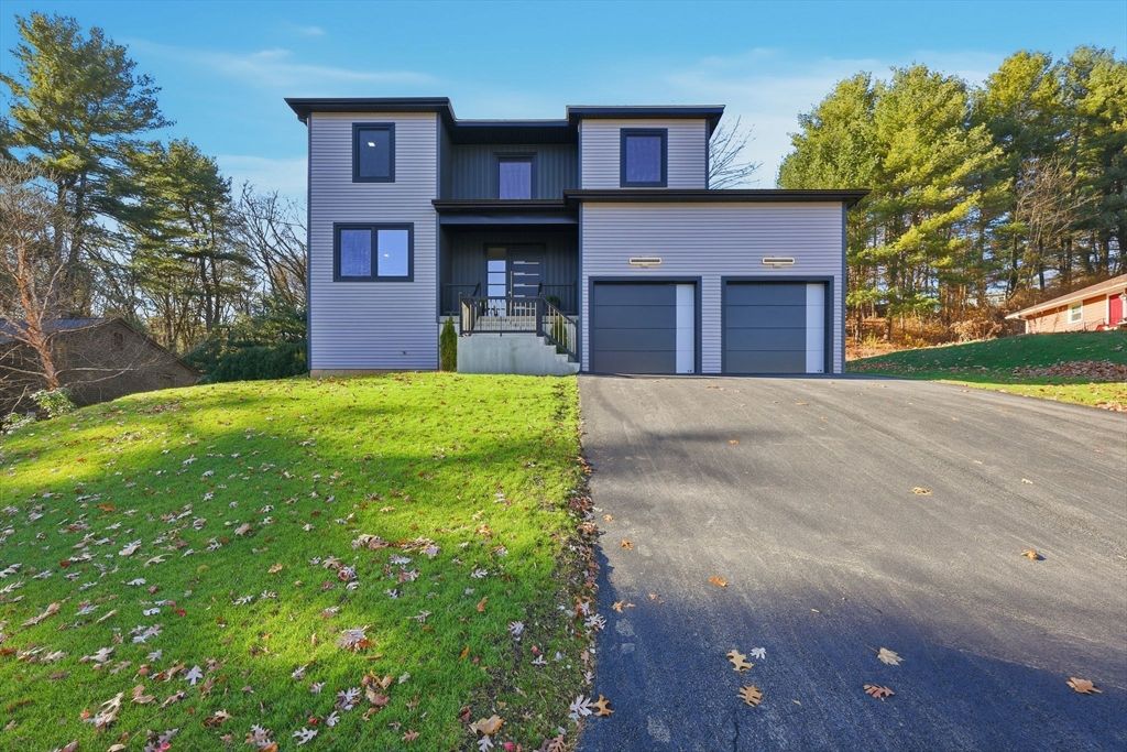 287 Whitney Ave, Holyoke, MA 01040