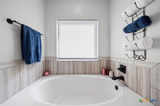 203 Slippery Elm Drive, Nolanville, TX 76559