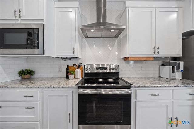 203 Slippery Elm Drive, Nolanville, TX 76559