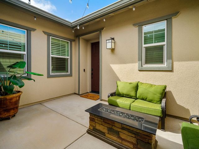 14893 Rustic Ridge Cir, Folsom, CA 95630