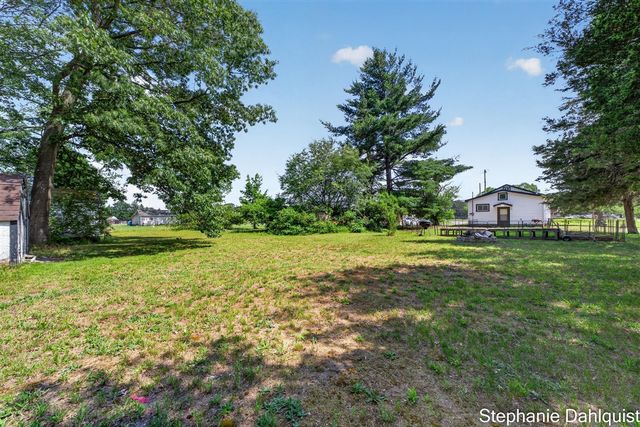 4622 E Apple Avenue, Muskegon, MI 49442