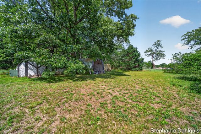 4622 E Apple Avenue, Muskegon, MI 49442
