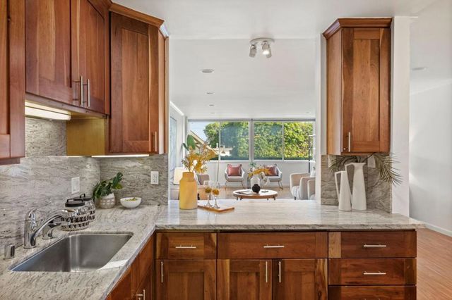 200 Elm Street 102, San Mateo, CA 94401