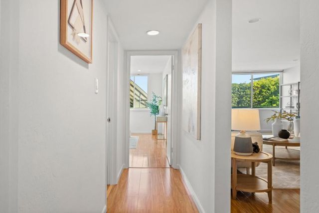 200 Elm Street 102, San Mateo, CA 94401