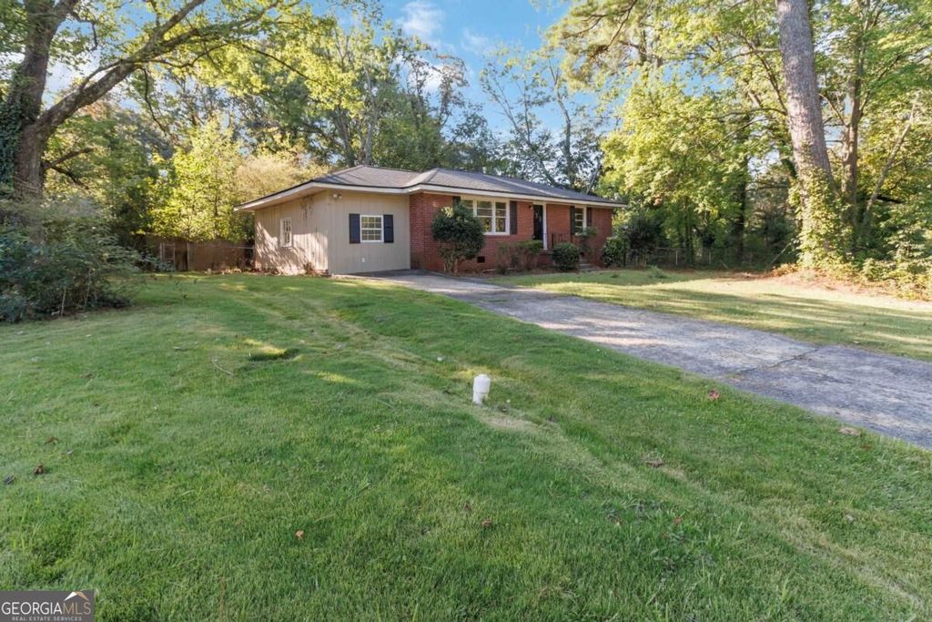 1944 Mayes Drive SE, Marietta, GA 30067 — photo 2