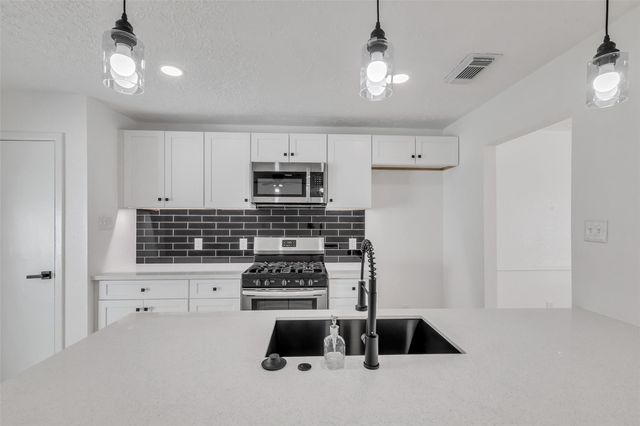 12123 Murr Way, Houston, TX 77048