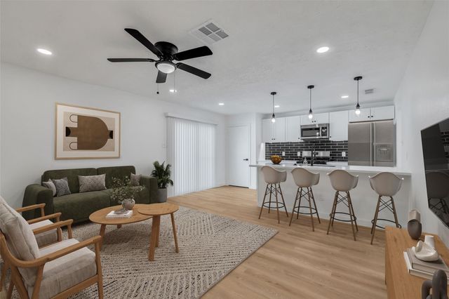 12123 Murr Way, Houston, TX 77048