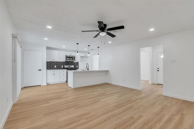 12123 Murr Way, Houston, TX 77048