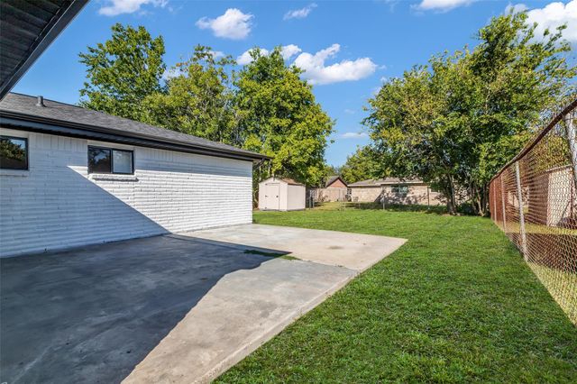 12123 Murr Way, Houston, TX 77048