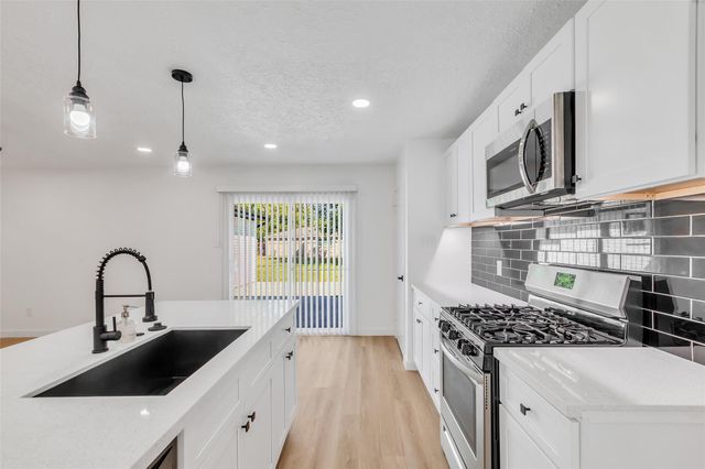 12123 Murr Way, Houston, TX 77048