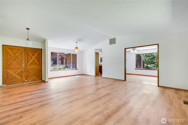 568 SE Oak Road, Port Orchard, WA 98367