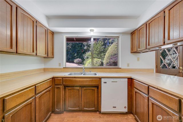 568 SE Oak Road, Port Orchard, WA 98367