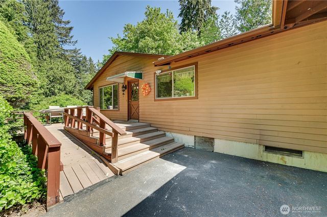 568 SE Oak Road, Port Orchard, WA 98367