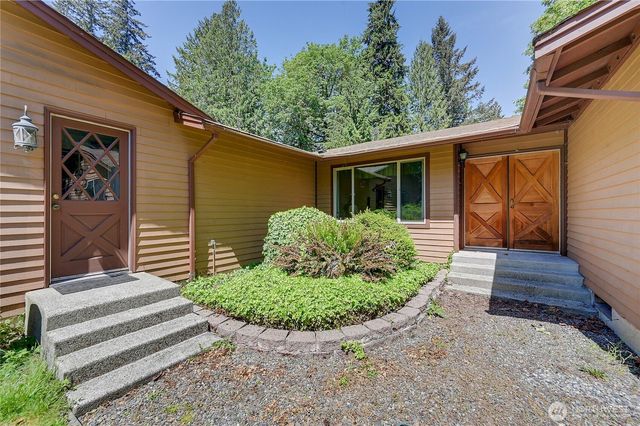 568 SE Oak Road, Port Orchard, WA 98367