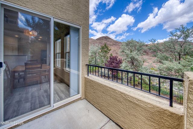 9050 Double R Boulevard APT 825, Reno, NV 89521