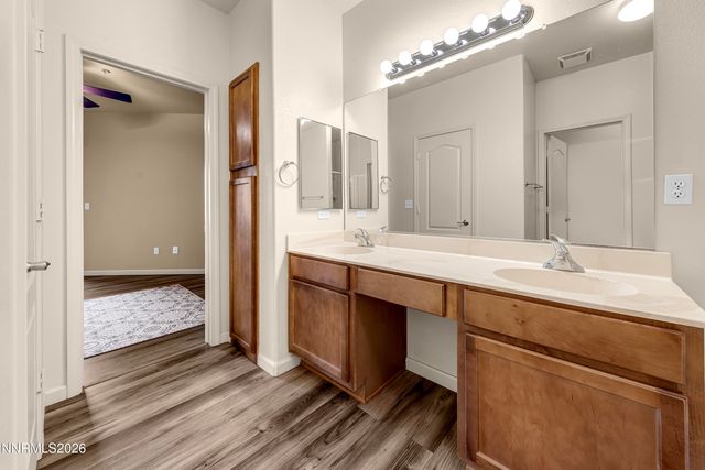 9050 Double R Boulevard APT 825, Reno, NV 89521