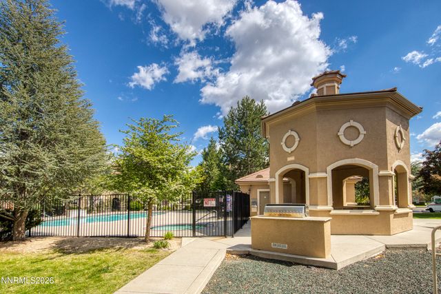9050 Double R Boulevard APT 825, Reno, NV 89521