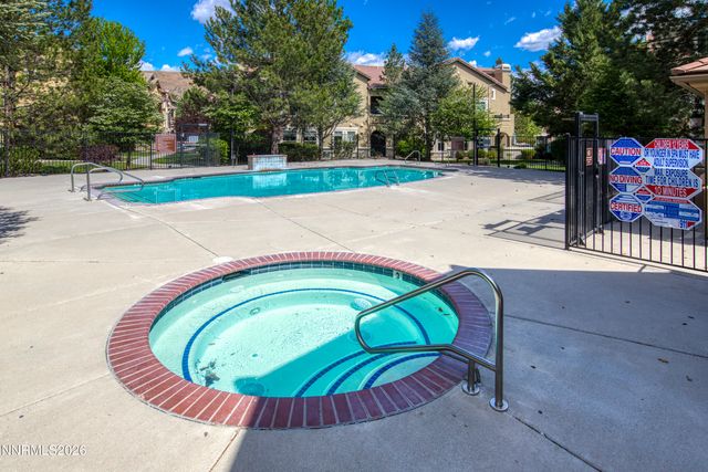 9050 Double R Boulevard APT 825, Reno, NV 89521