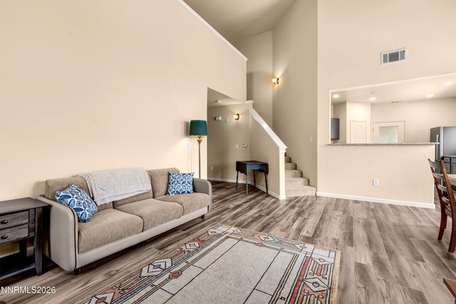 9050 Double R Boulevard APT 825, Reno, NV 89521