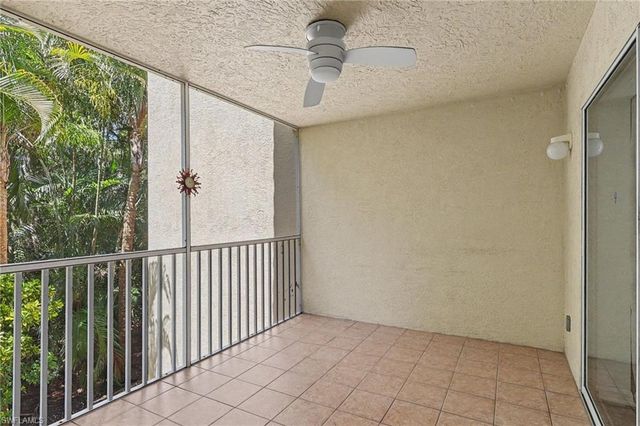 15405 Cedarwood LN 201, Naples, FL 34110