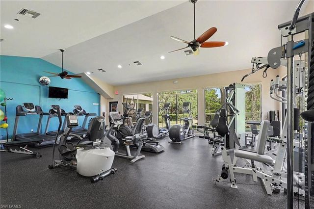 15405 Cedarwood LN 201, Naples, FL 34110