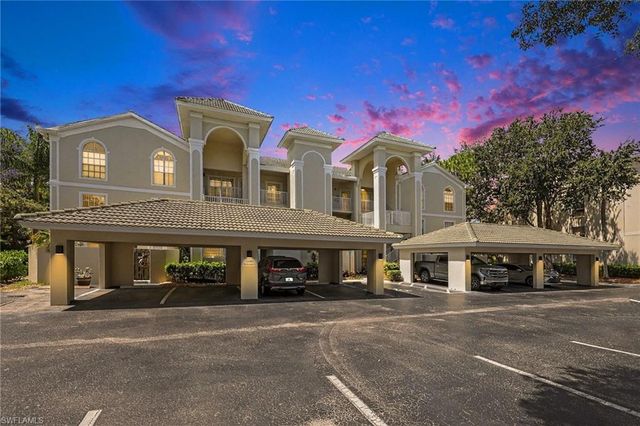 15405 Cedarwood LN 201, Naples, FL 34110