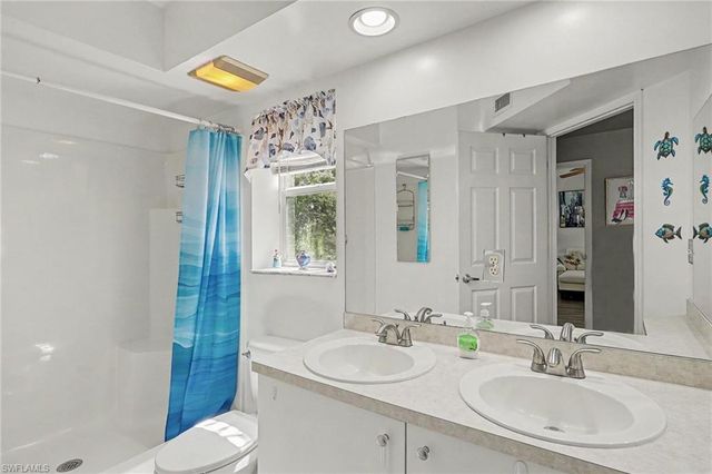 15405 Cedarwood LN 201, Naples, FL 34110