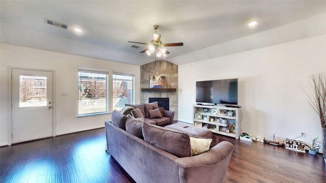 1636 Pike Drive, Forney, TX 75126