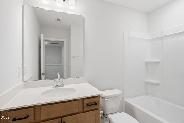 395 Chesapeake Commons Street 122, Garner, NC 27529