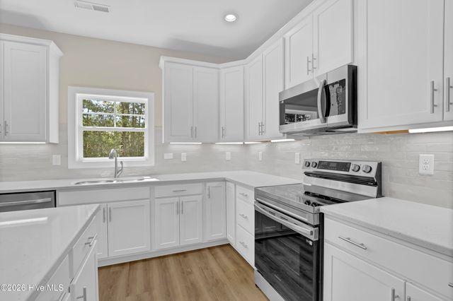 126 Penquin Place, Hampstead, NC 28443
