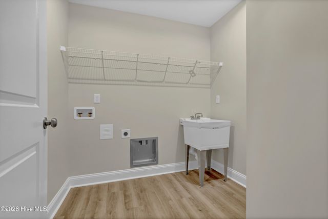 126 Penquin Place, Hampstead, NC 28443