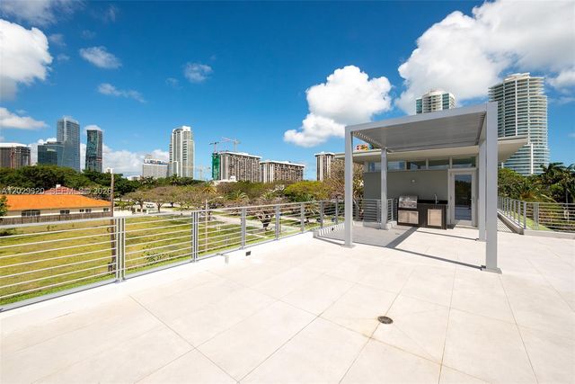 2100 S Miami Ave, Miami, FL 33129