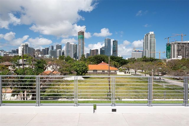 2100 S Miami Ave, Miami, FL 33129