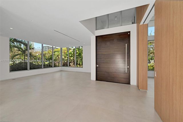 2100 S Miami Ave, Miami, FL 33129