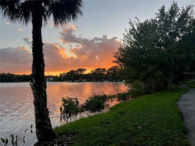 318 VITORIA AVENUE, Winter Park, FL 32789