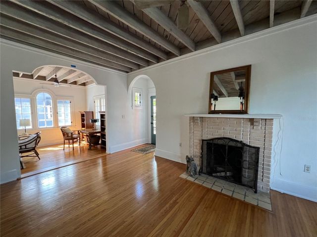 318 VITORIA AVENUE, Winter Park, FL 32789