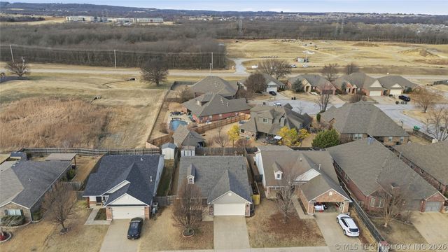 14650 S Toledo Place, Bixby, OK 74008