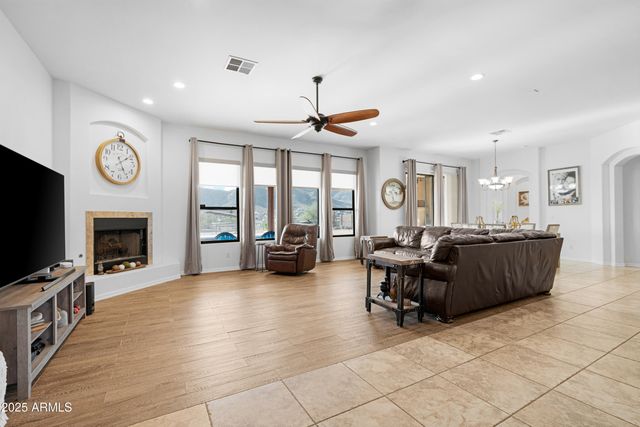 42618 N 3RD Avenue, New River, AZ 85087