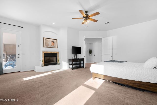 42618 N 3RD Avenue, New River, AZ 85087