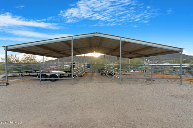 42618 N 3RD Avenue, New River, AZ 85087
