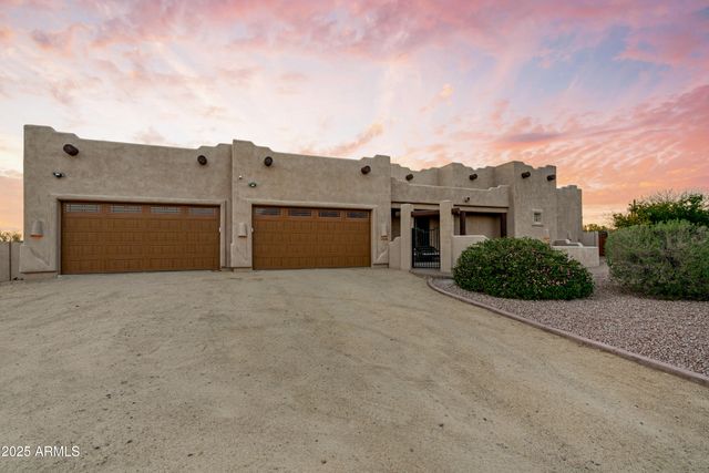 42618 N 3RD Avenue, New River, AZ 85087