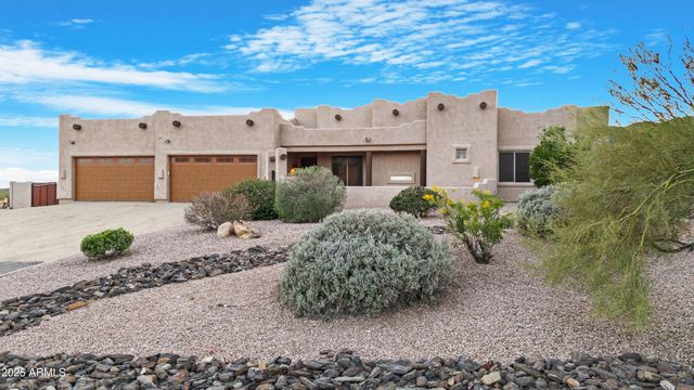 42618 N 3RD Avenue, New River, AZ 85087