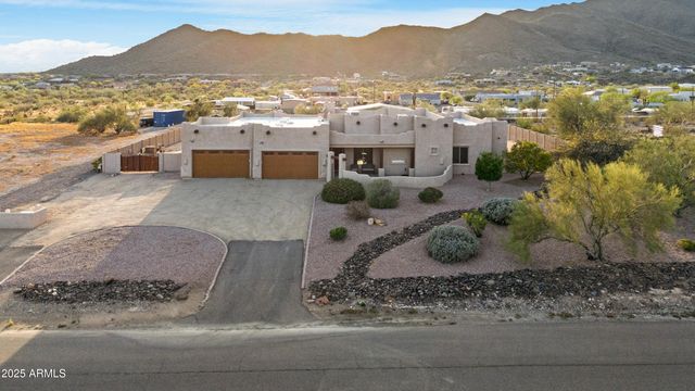42618 N 3RD Avenue, New River, AZ 85087