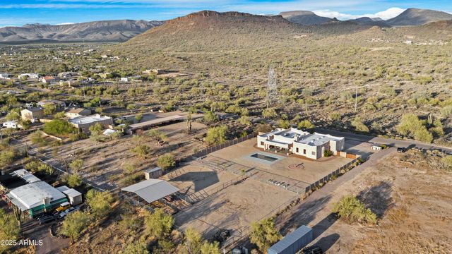 42618 N 3RD Avenue, New River, AZ 85087