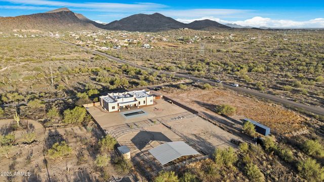 42618 N 3RD Avenue, New River, AZ 85087